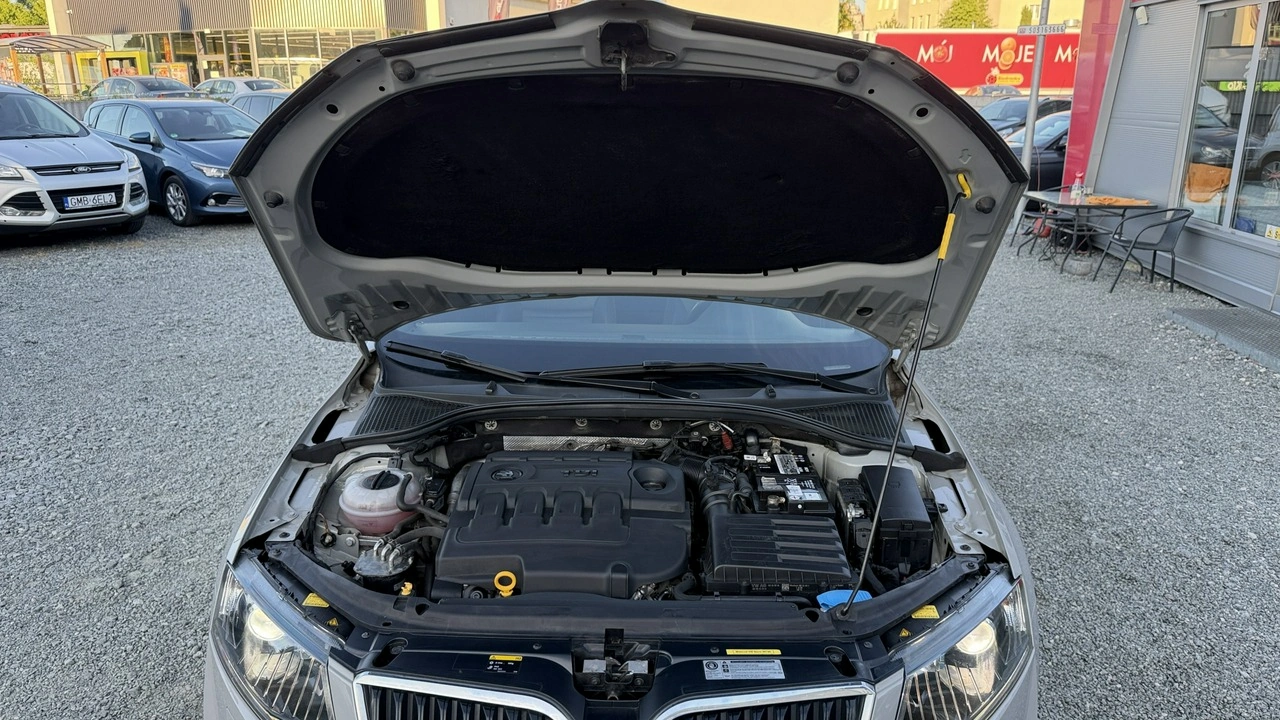 Skoda Octavia - Zdjęcie 16