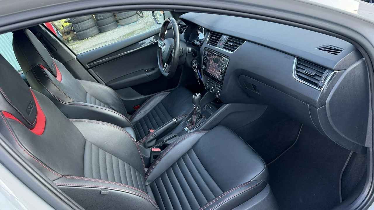 Skoda Octavia - Zdjęcie 17
