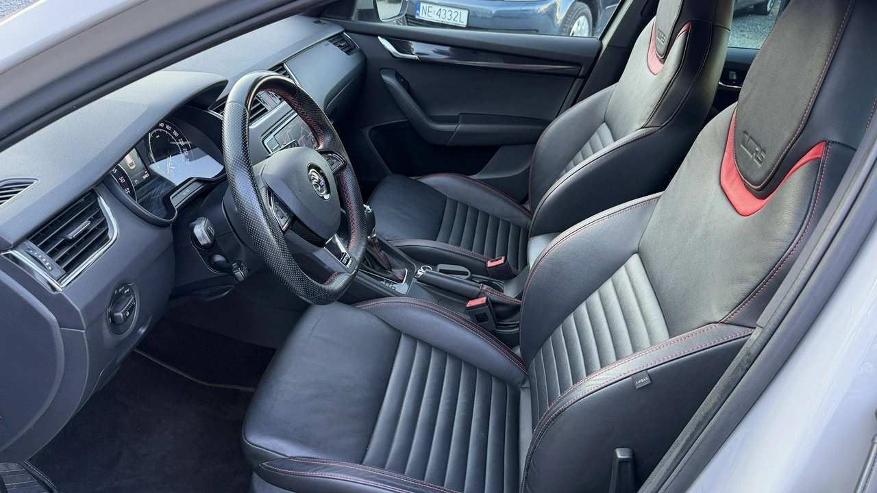 Skoda Octavia - Zdjęcie 26