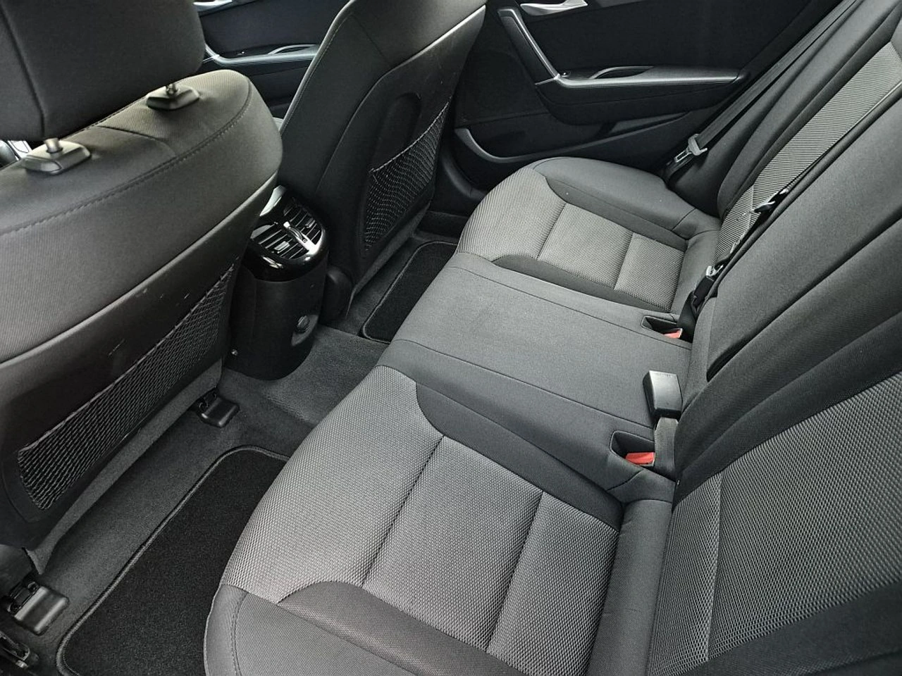 Hyundai i40 - Zdjęcie 23