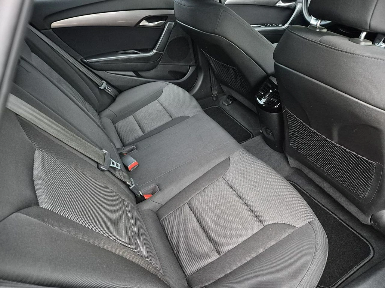 Hyundai i40 - Zdjęcie 25