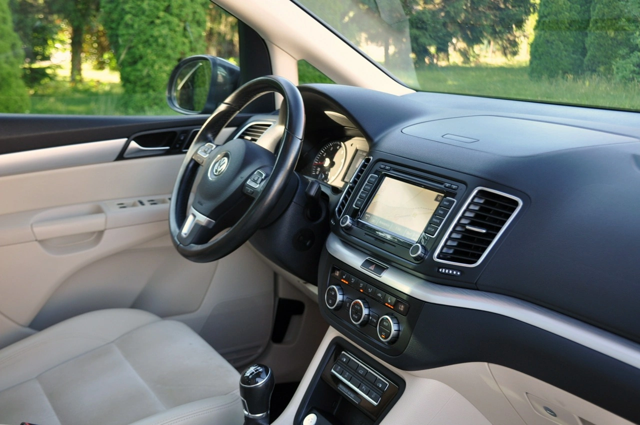 Volkswagen Sharan - Zdjęcie 17