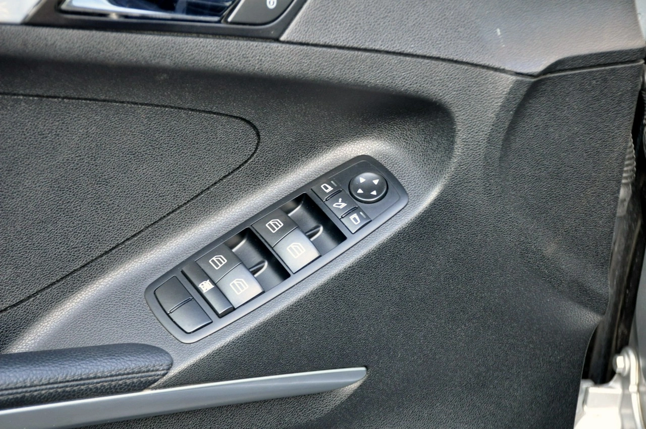 Mercedes ML 280 - Zdjęcie 35