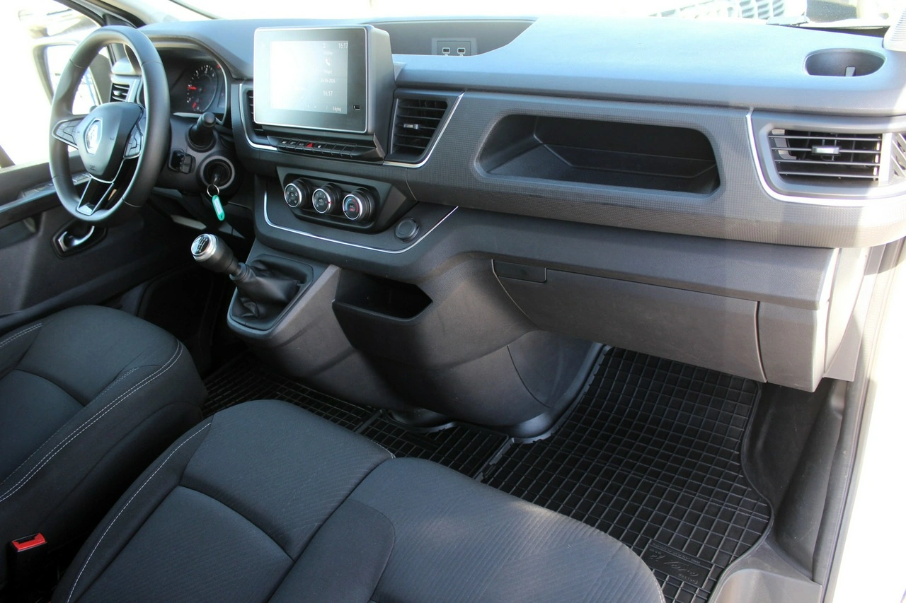 Renault Trafic - Zdjęcie 10