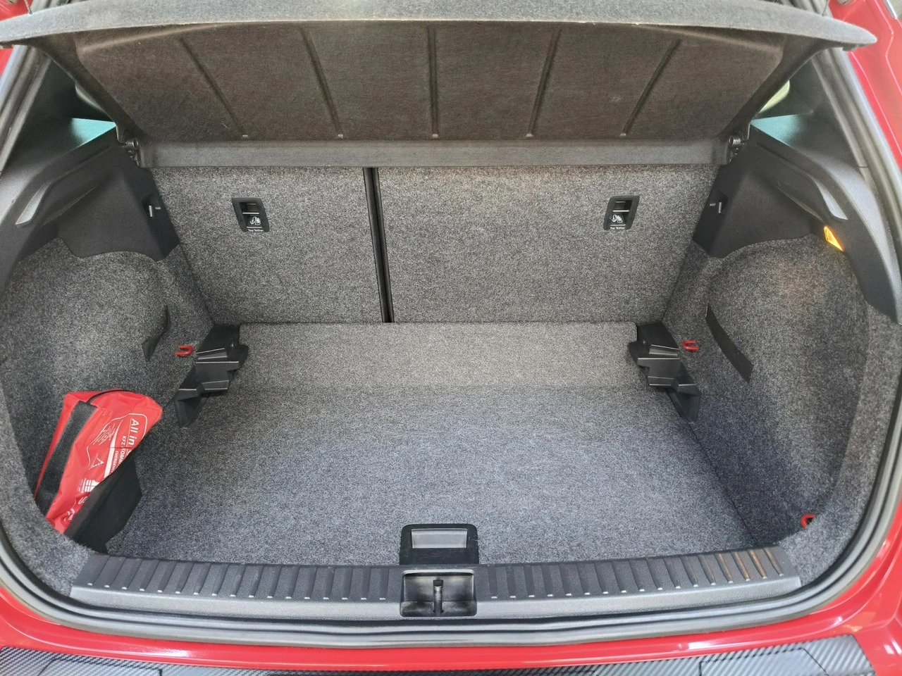 Seat Arona - Zdjęcie 10