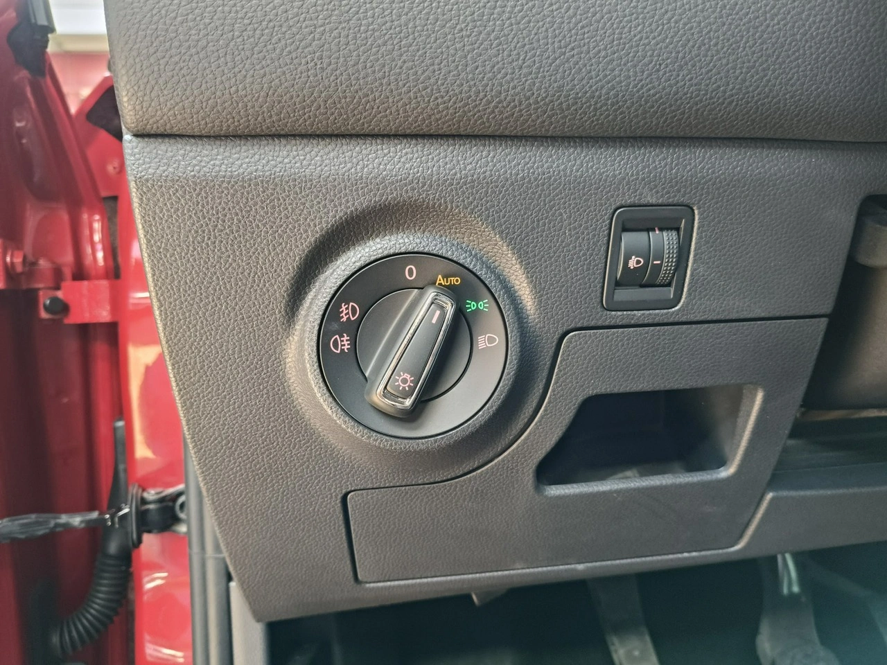 Seat Arona - Zdjęcie 15