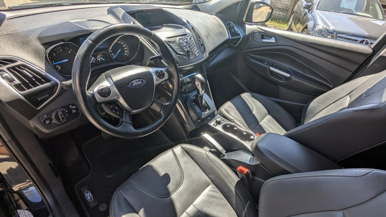 Ford Kuga - Zdjęcie 15