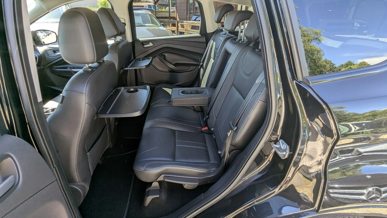 Ford Kuga - Zdjęcie 16