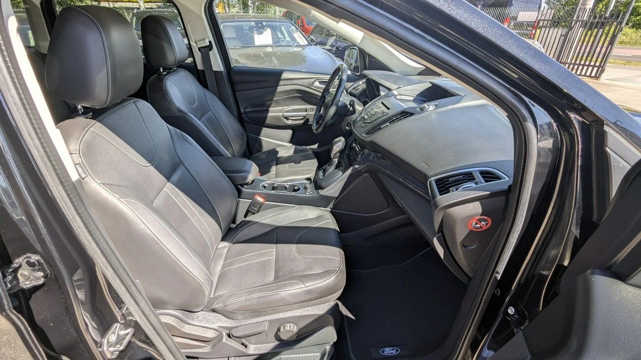 Ford Kuga - Zdjęcie 19