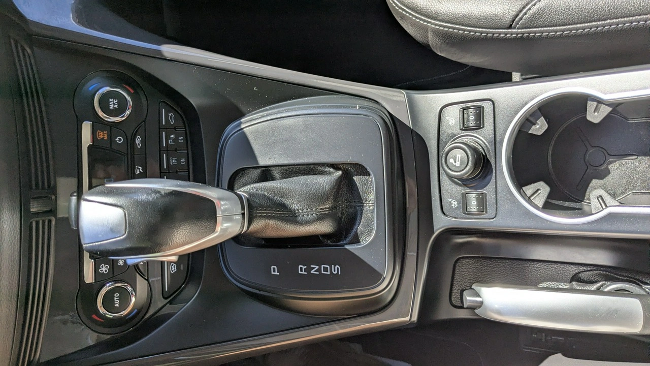 Ford Kuga - Zdjęcie 26