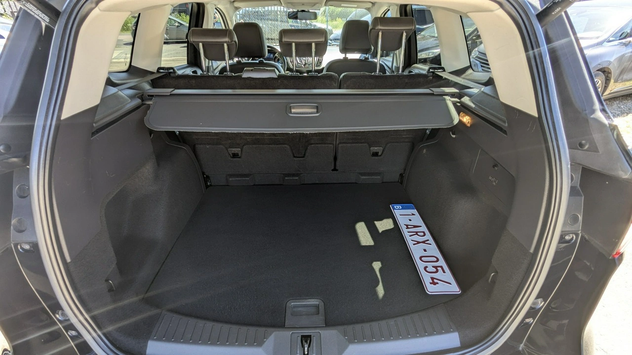 Ford Kuga - Zdjęcie 31
