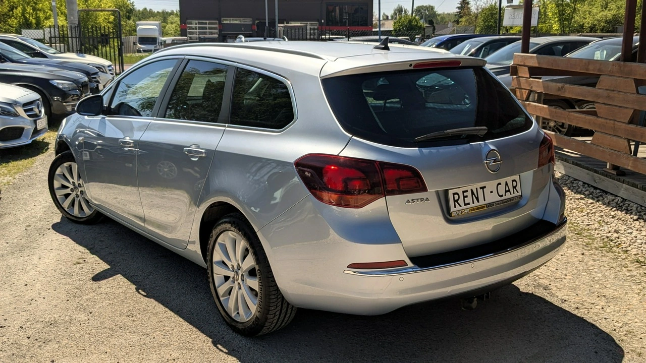 Opel Astra - Zdjęcie 10