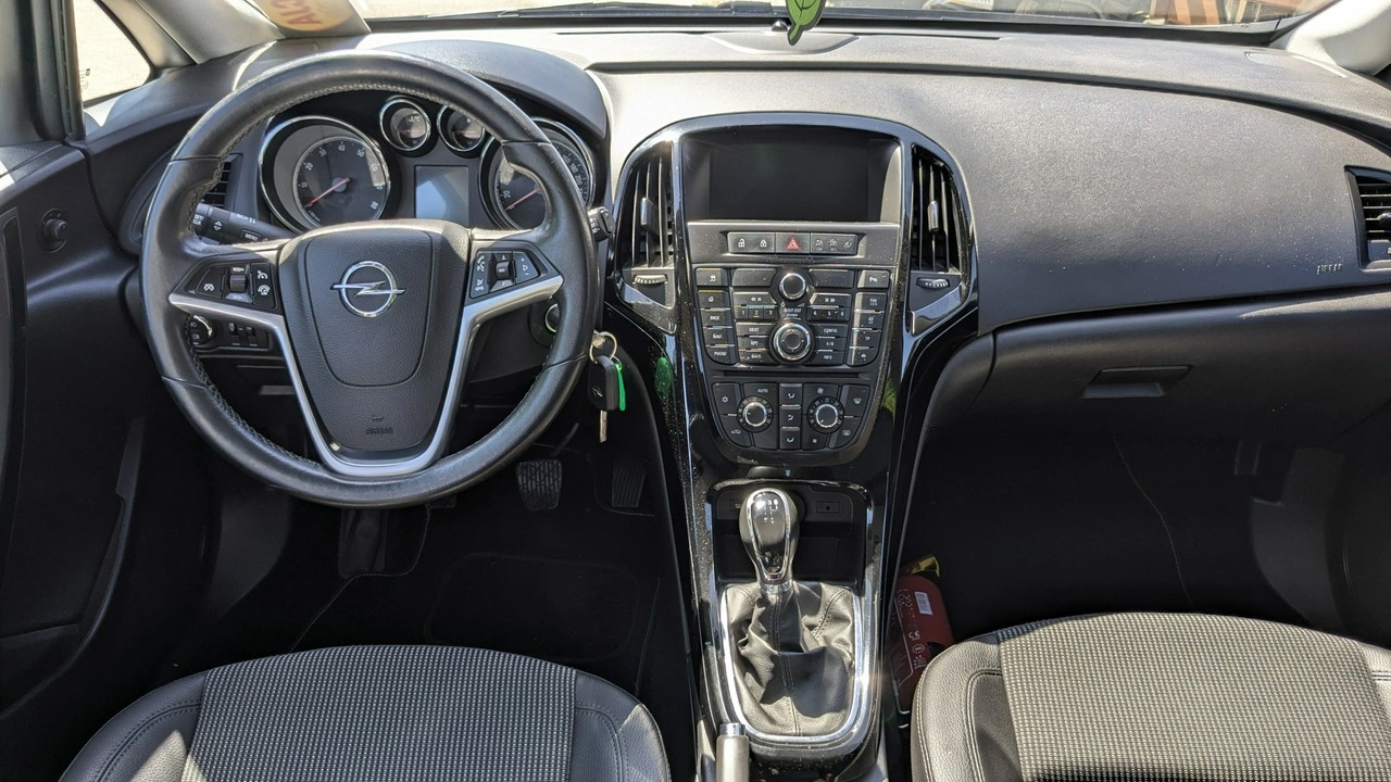 Opel Astra - Zdjęcie 26