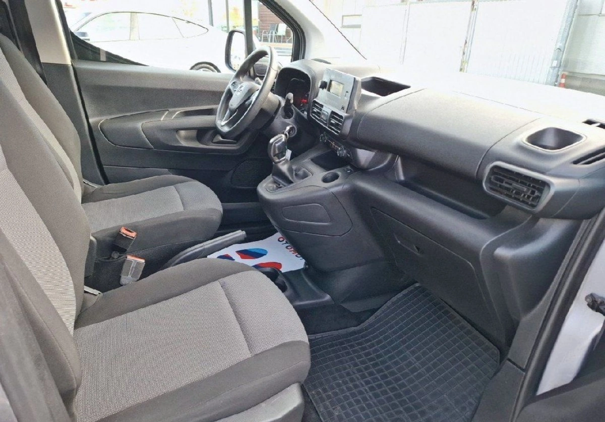 Opel Combo - Zdjęcie 15