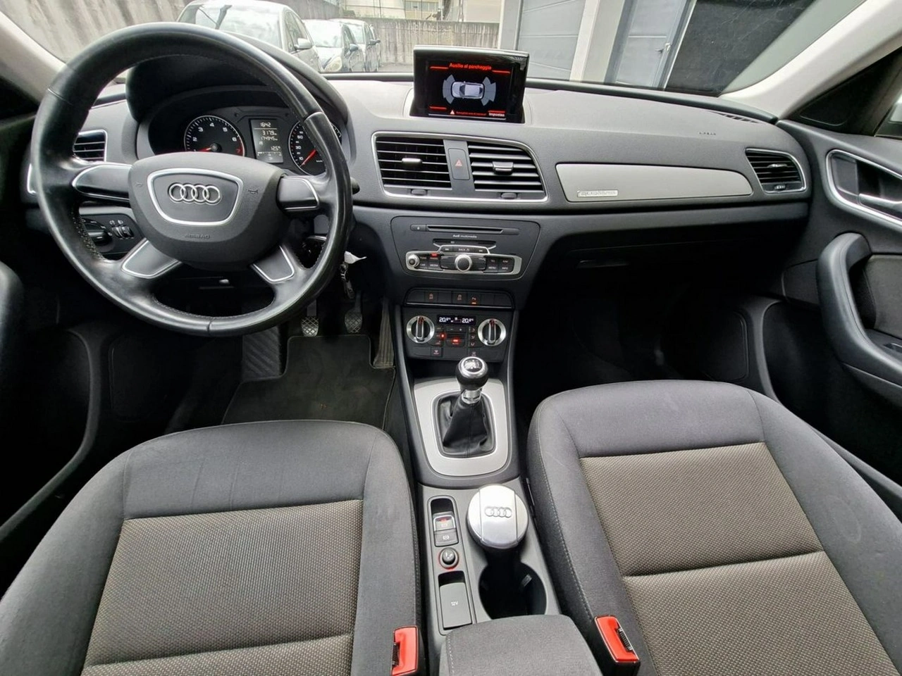 Audi Q3 - Zdjęcie 10