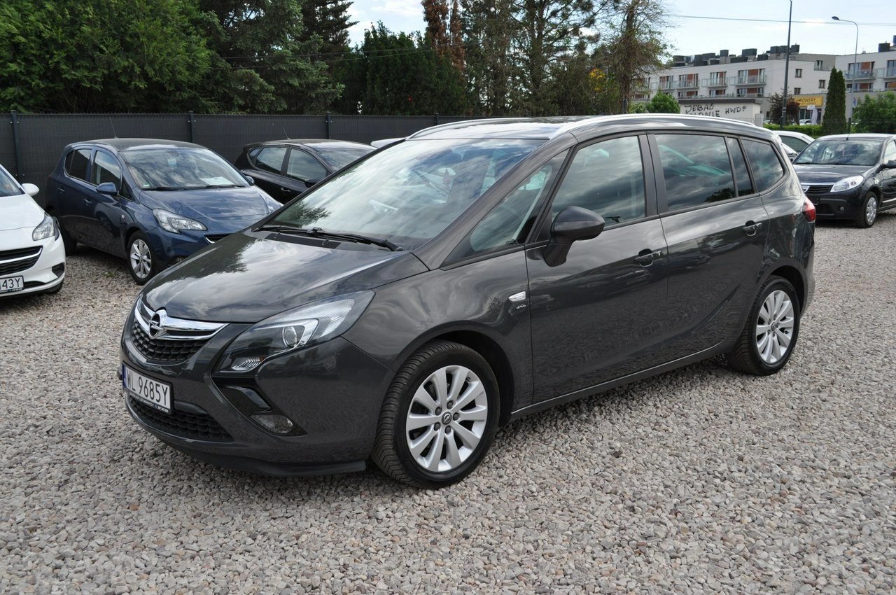 Opel Zafira - Zdjęcie 12