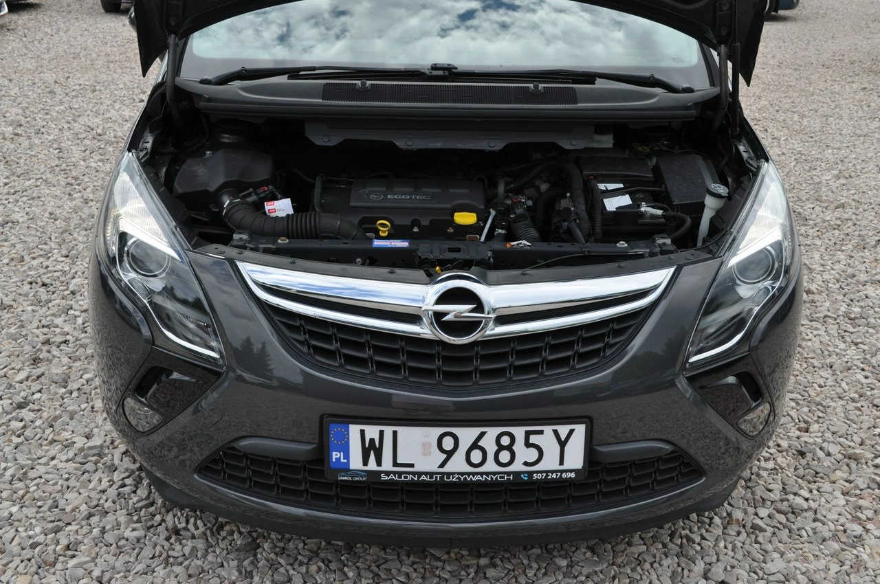 Opel Zafira - Zdjęcie 36