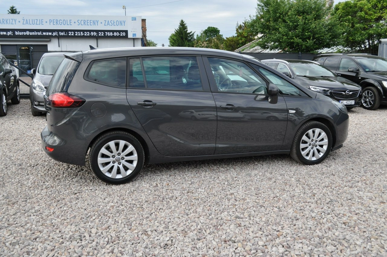 Opel Zafira - Zdjęcie 3