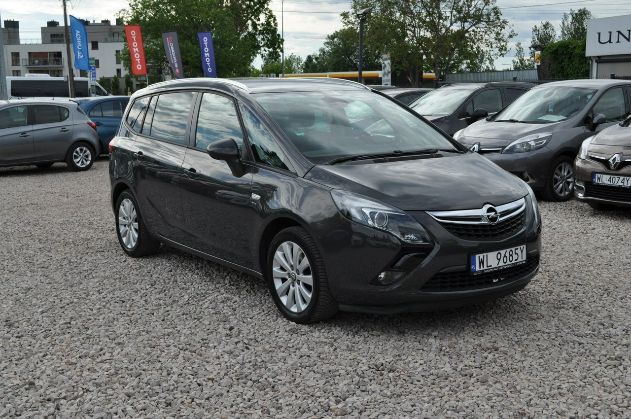 Opel Zafira - Główne zdjęcie