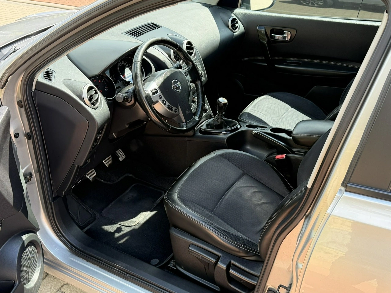 Nissan Qashqai - Zdjęcie 11