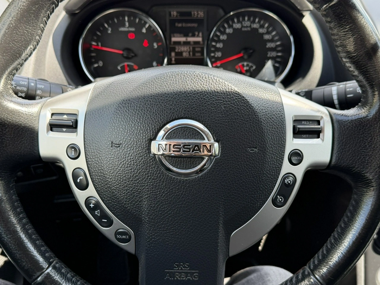 Nissan Qashqai - Zdjęcie 13