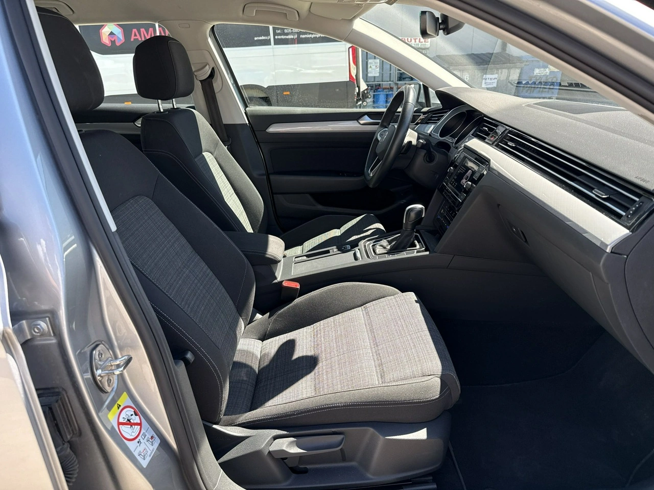 Volkswagen Passat - Zdjęcie 19