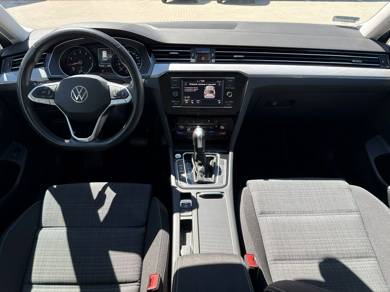 Volkswagen Passat - Zdjęcie 21