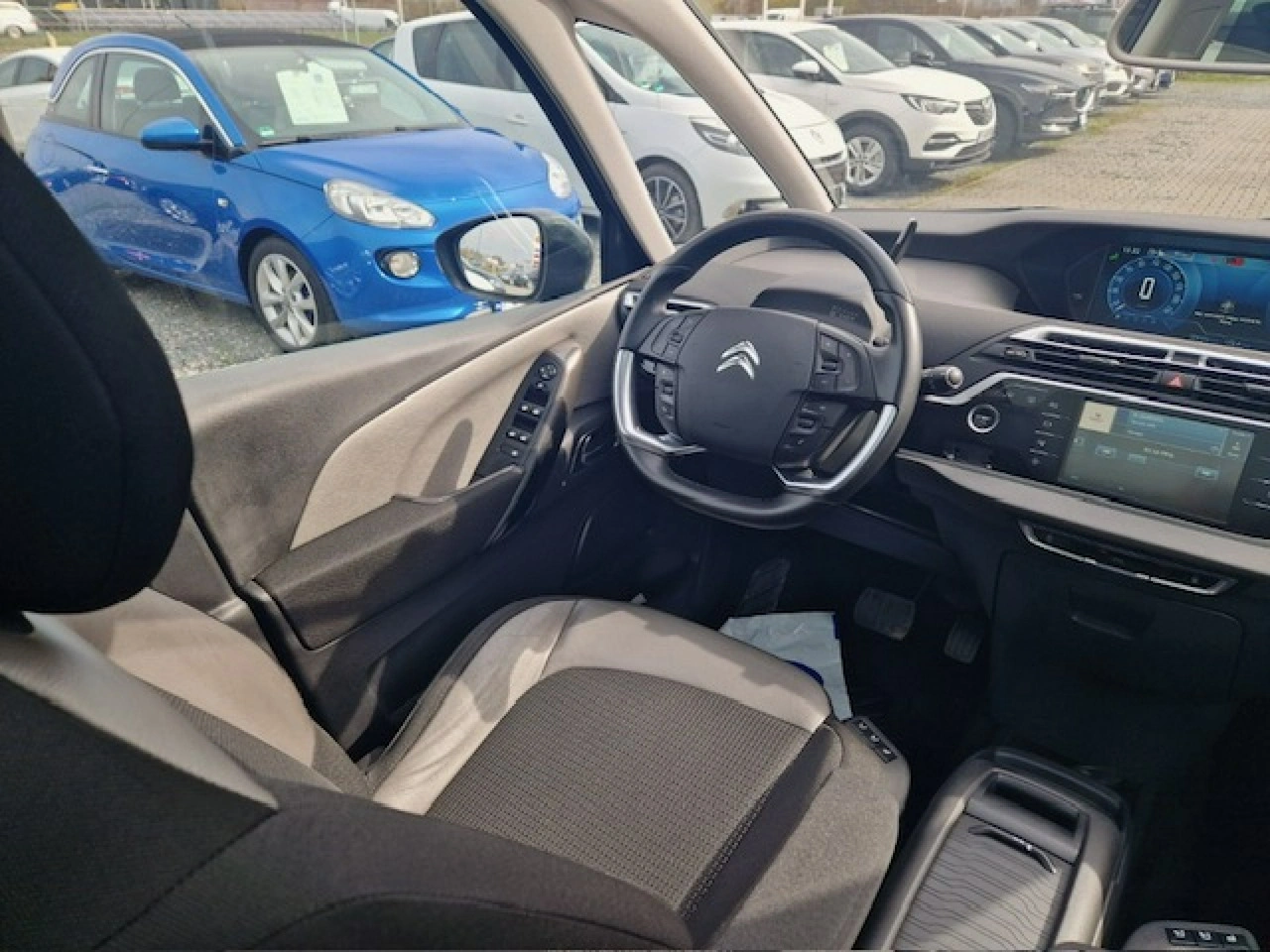 Citroën C4 Picasso - Zdjęcie 23