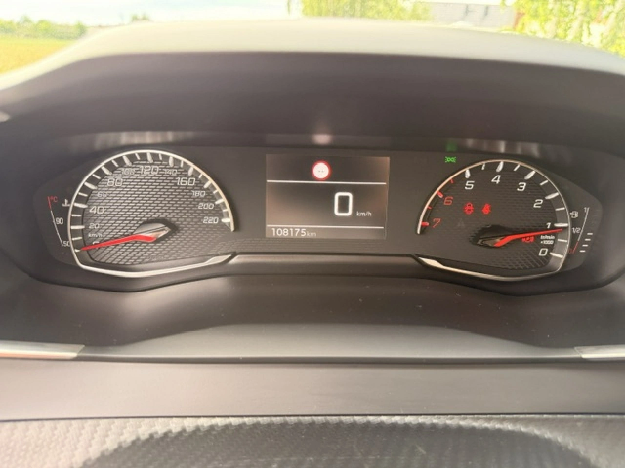 Peugeot 2008 - Zdjęcie 19