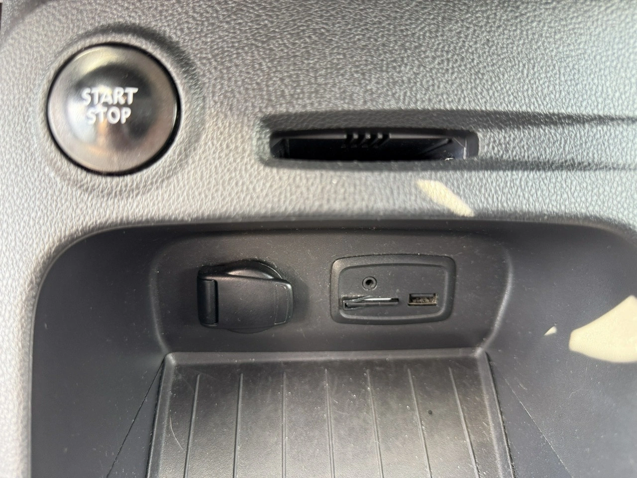 Renault Captur - Zdjęcie 20