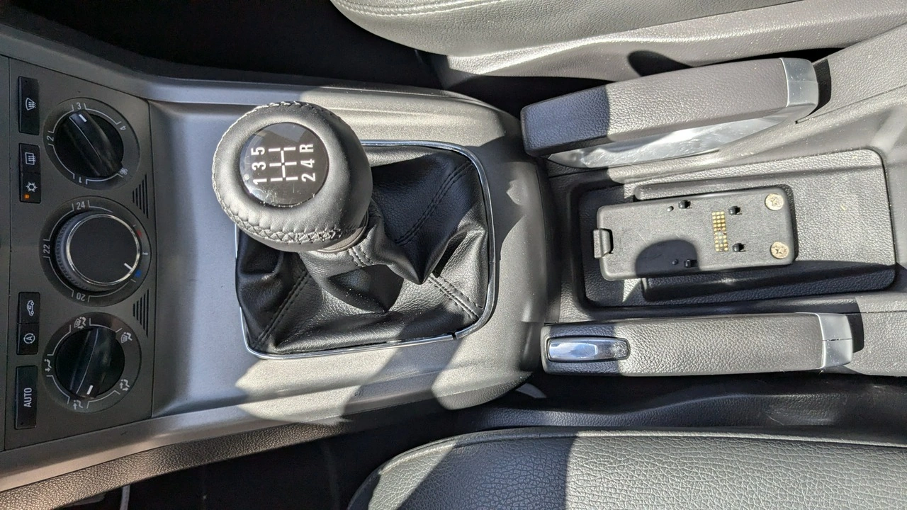 Opel Antara - Zdjęcie 27