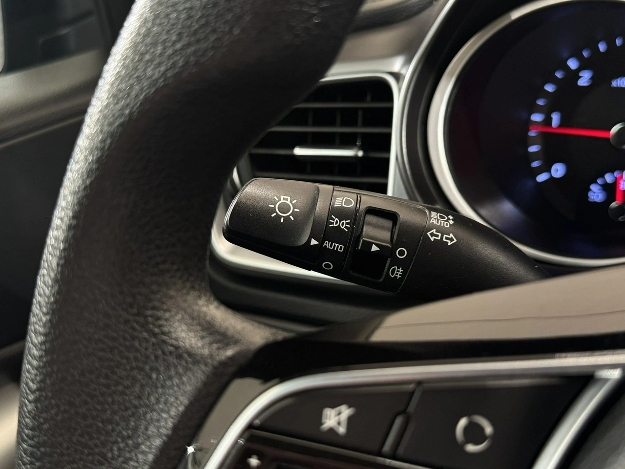 Kia Ceed - Zdjęcie 16