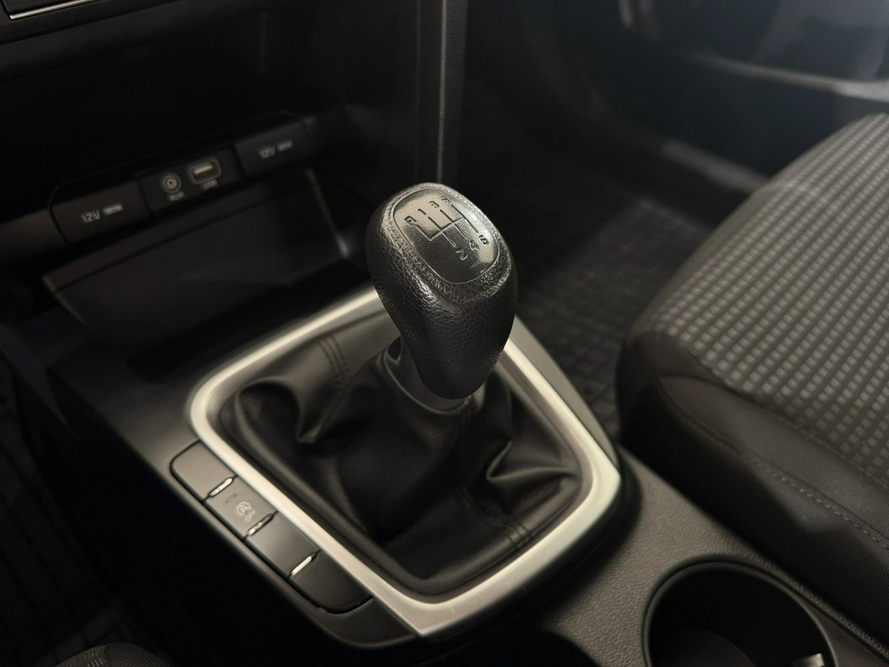 Kia Ceed - Zdjęcie 22