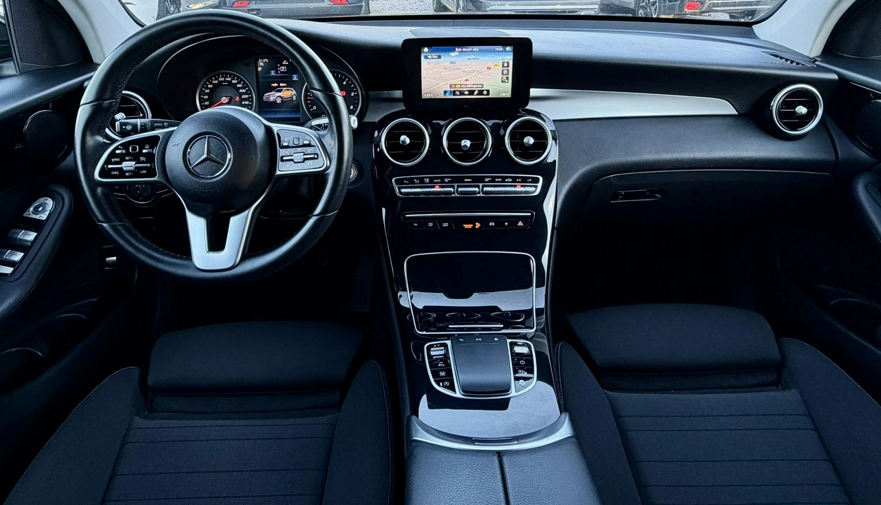 Mercedes GLC 200 - Zdjęcie 10