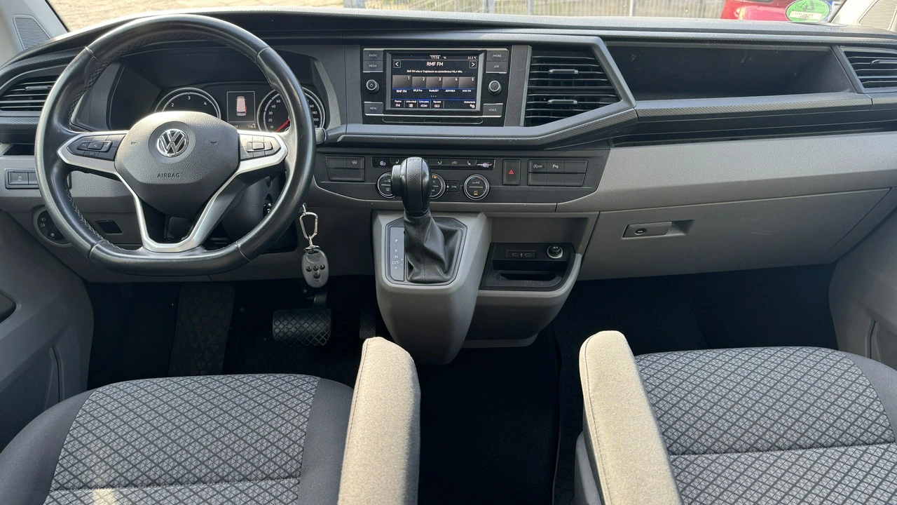 Volkswagen Caravelle - Zdjęcie 10