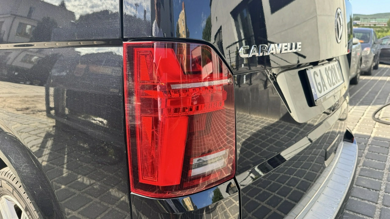 Volkswagen Caravelle - Zdjęcie 13