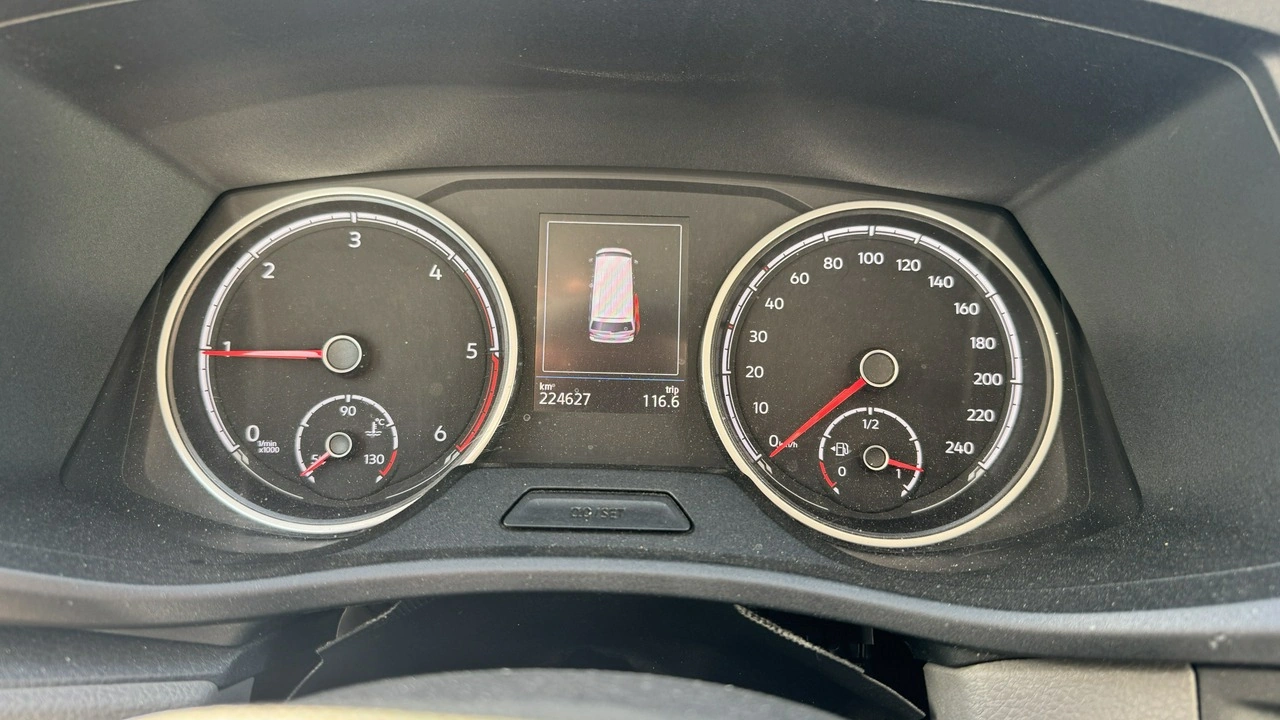 Volkswagen Caravelle - Zdjęcie 18