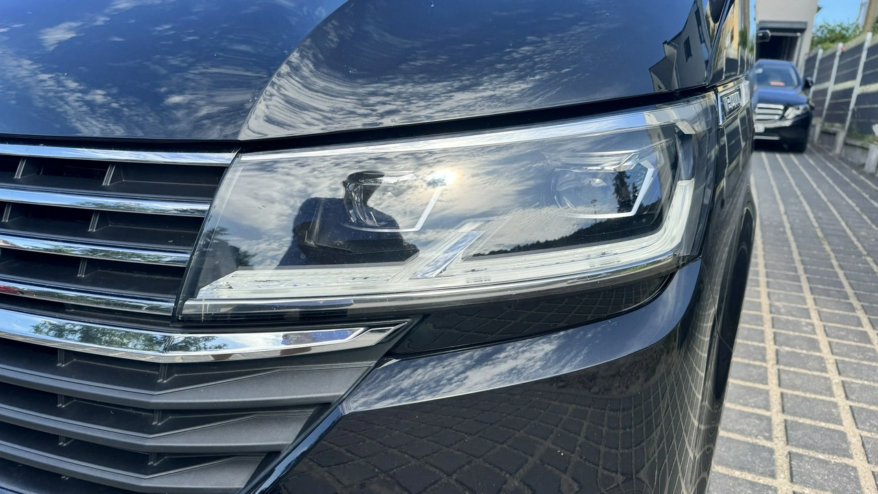 Volkswagen Caravelle - Zdjęcie 24