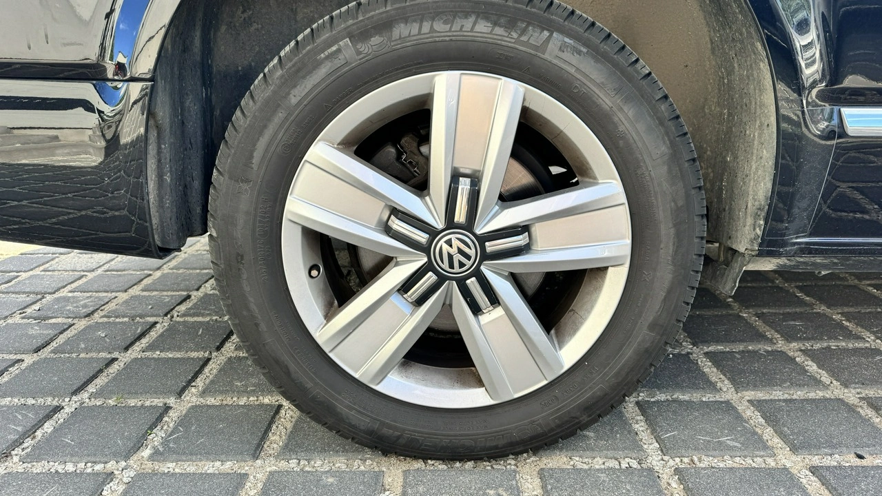 Volkswagen Caravelle - Zdjęcie 32
