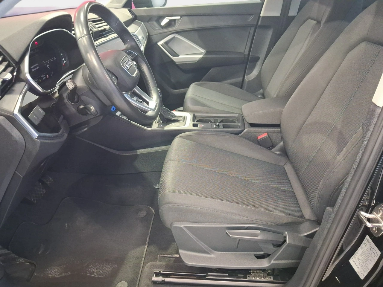 Audi Q3 - Zdjęcie 11