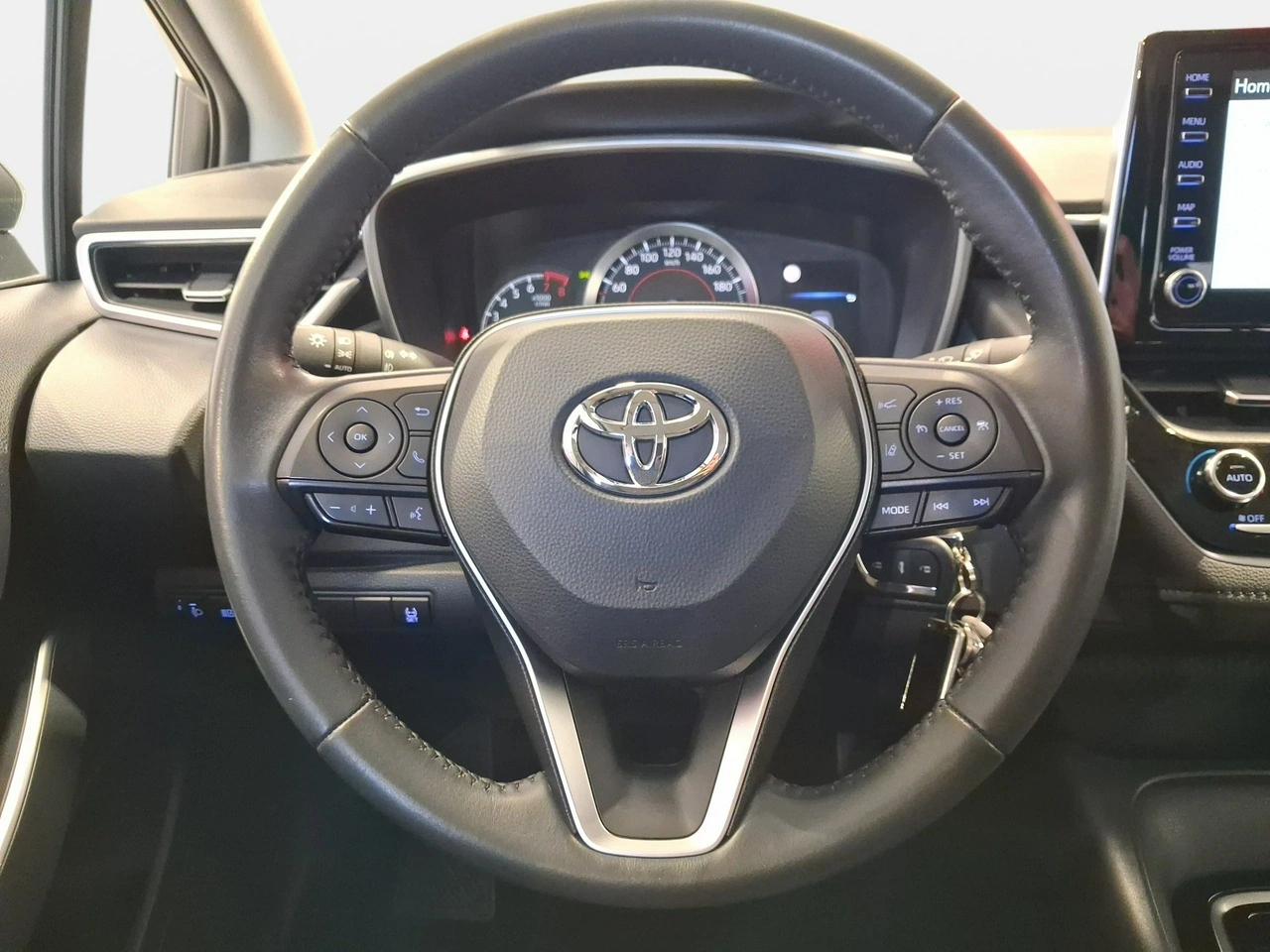 Toyota Corolla - Zdjęcie 16