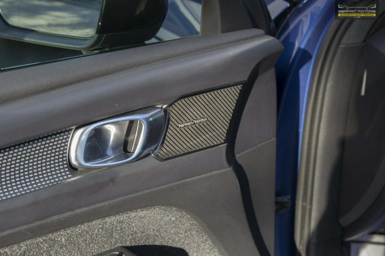 Volvo XC 40 - Zdjęcie 24