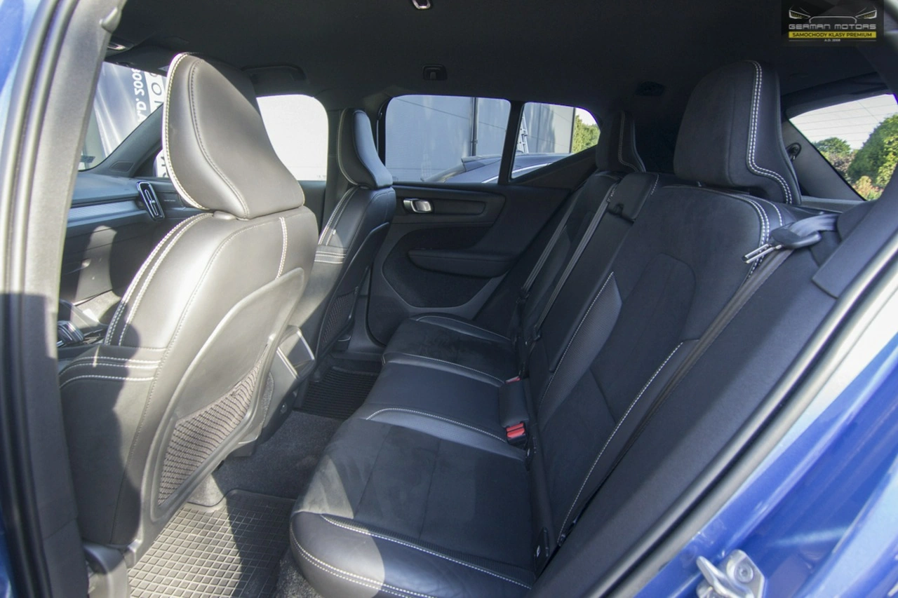 Volvo XC 40 - Zdjęcie 30