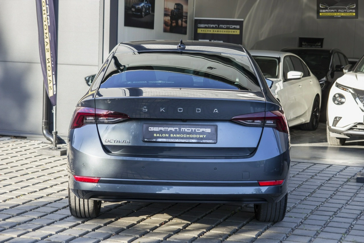 Skoda Octavia - Zdjęcie 17