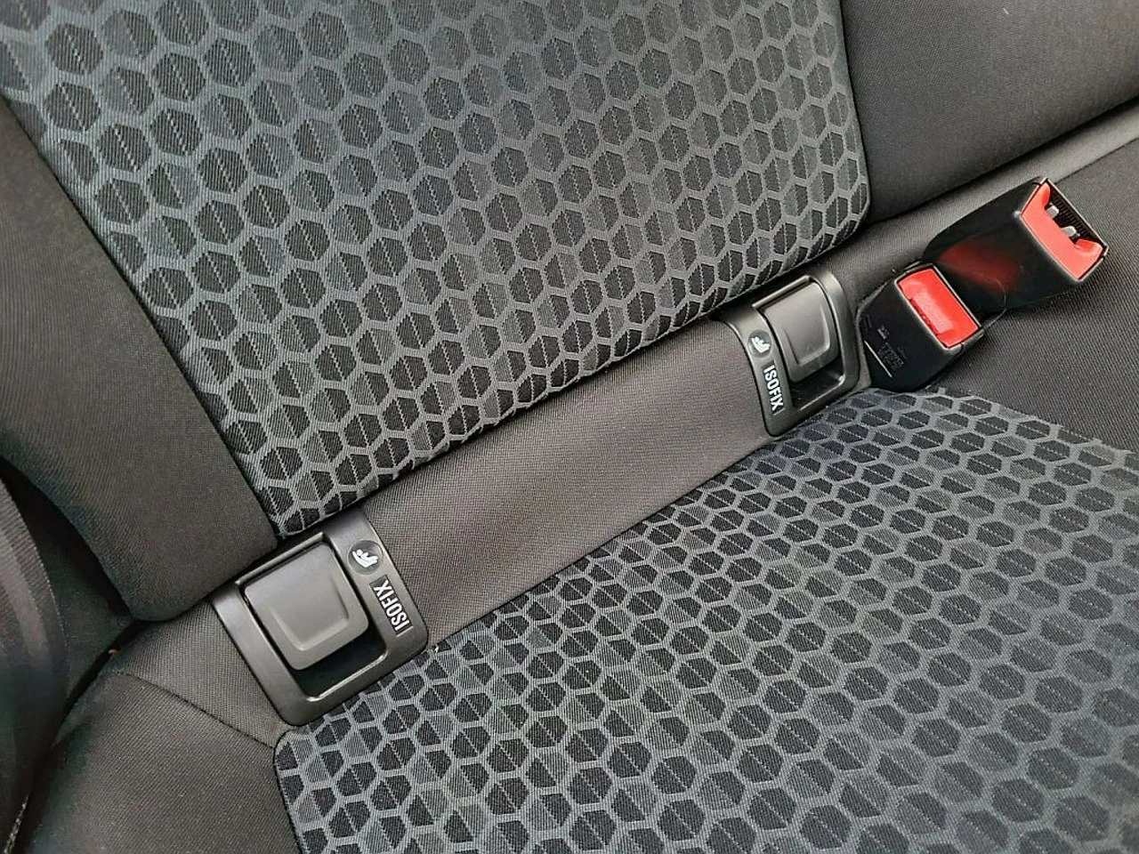 Opel Corsa - Zdjęcie 20