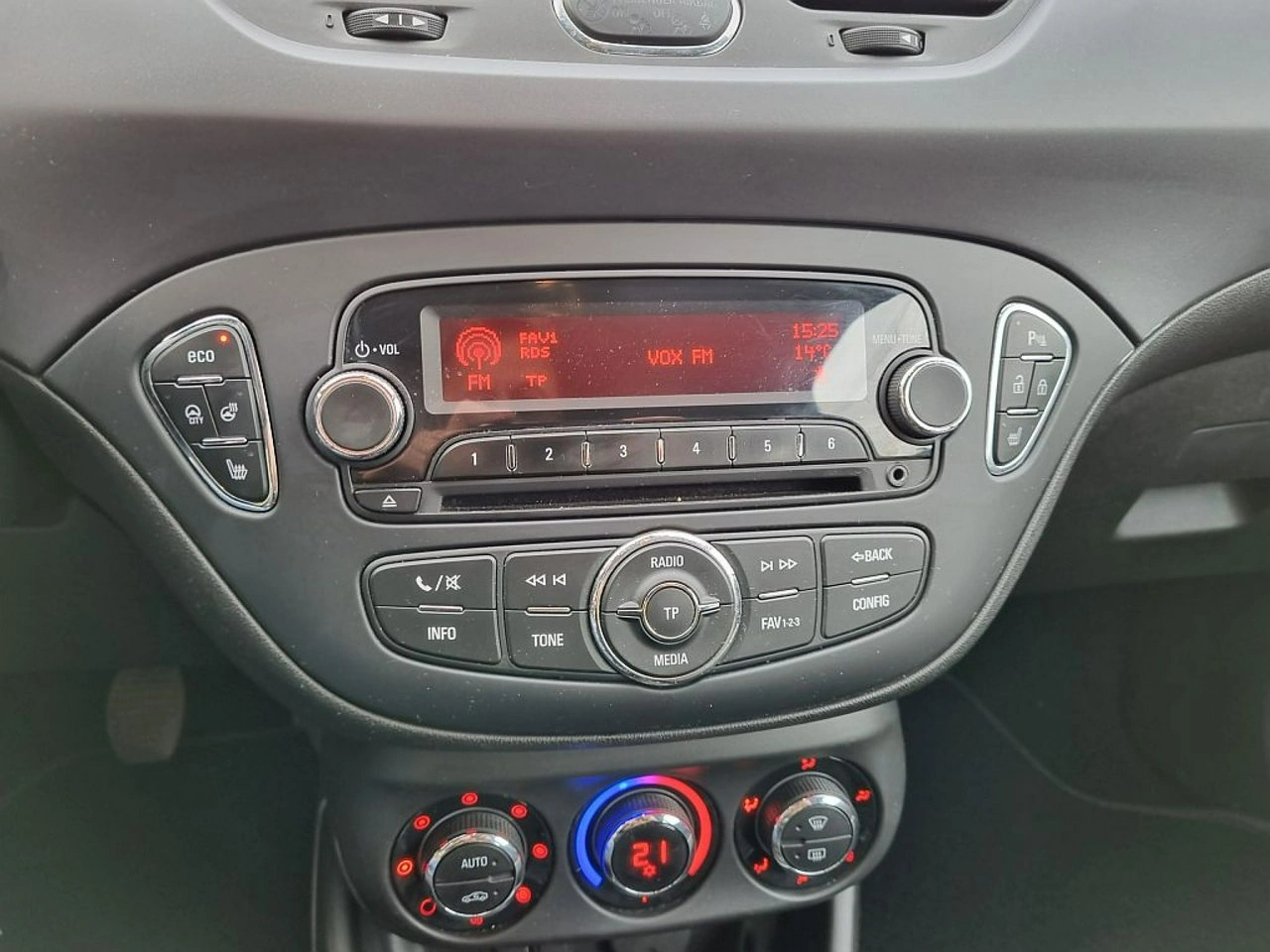 Opel Corsa - Zdjęcie 8