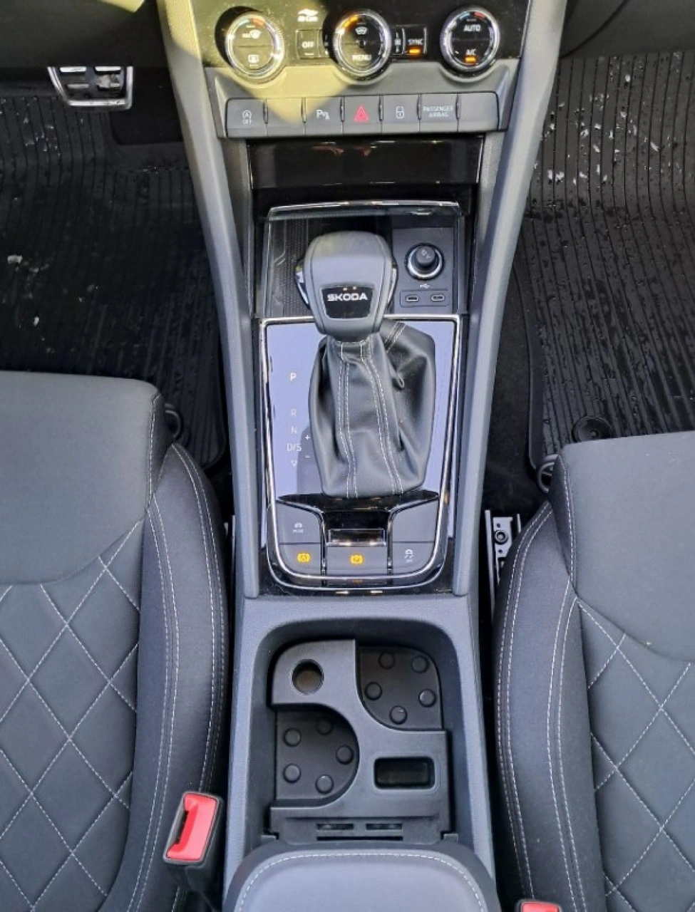 Skoda Karoq - Zdjęcie 11