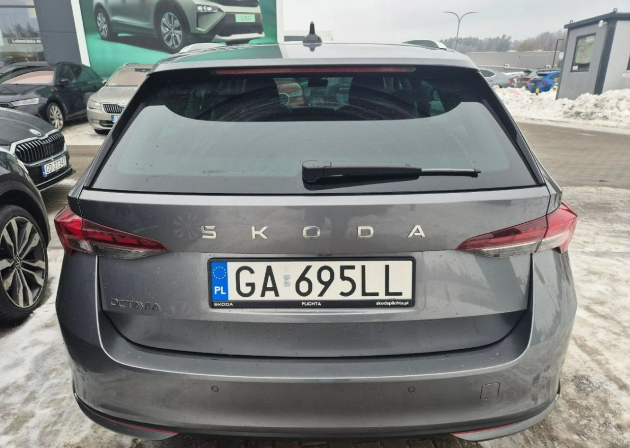 Skoda Octavia - Zdjęcie 4