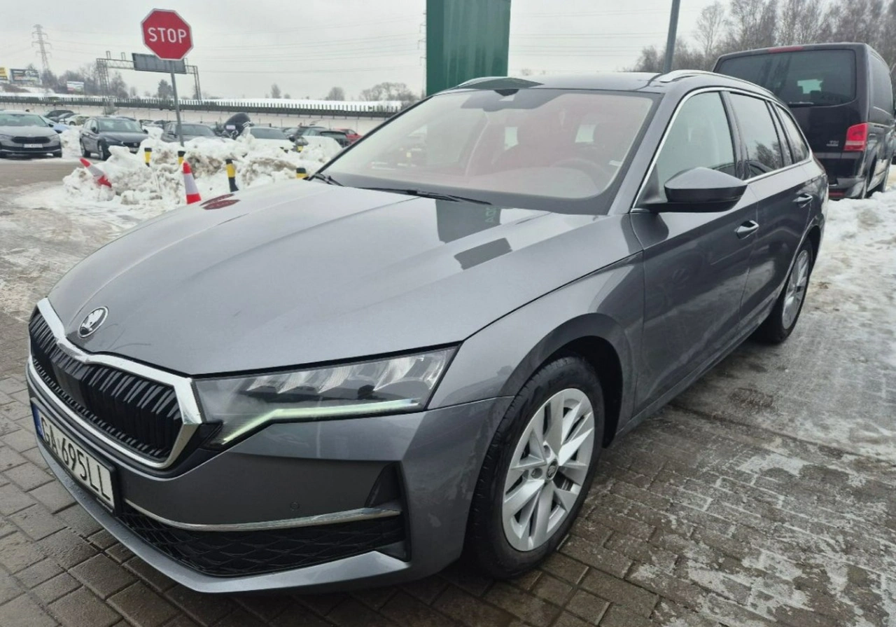 Skoda Octavia - Główne zdjęcie