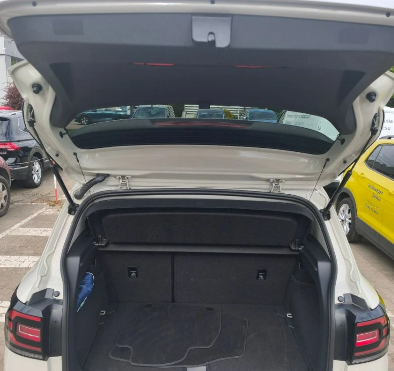 Volkswagen T-Cross - Zdjęcie 15